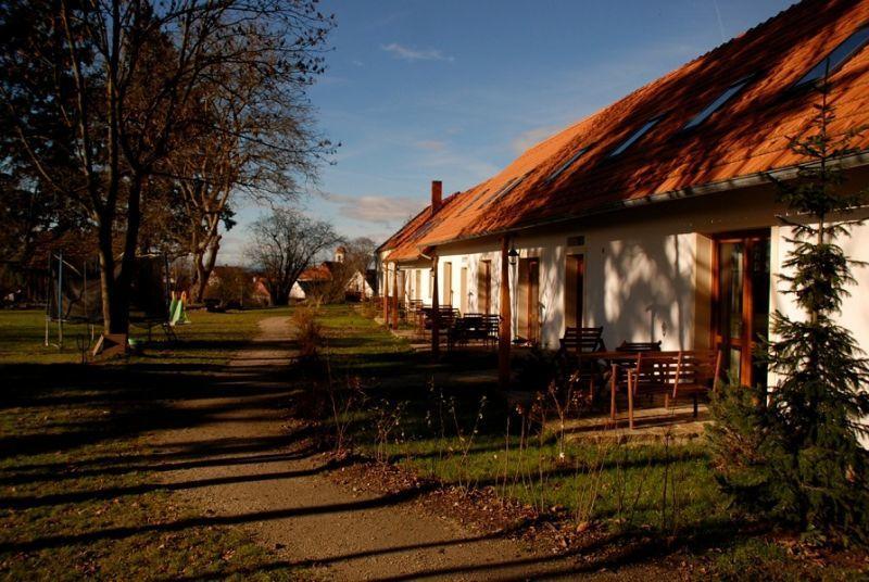 Veverci Dvur Hotel Rosec Bagian luar foto